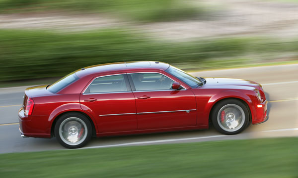 2010-Chrysler-300c-SRT8.jpg