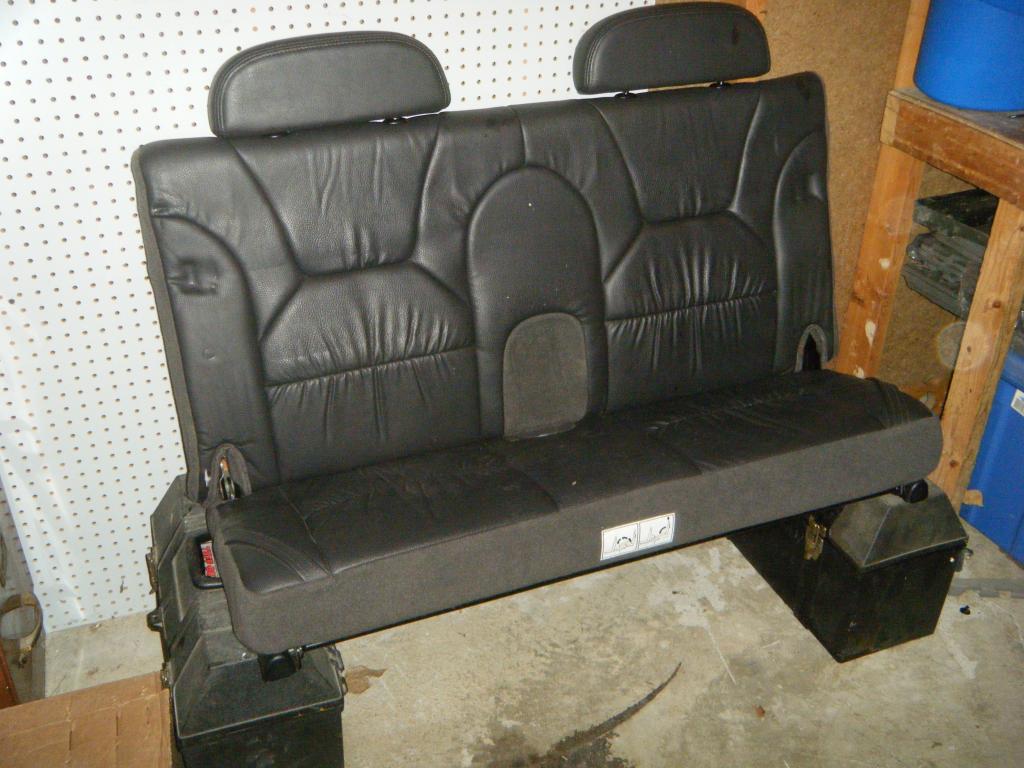 Durango 3rd Row Seat Removed More Storage Dodgeforum Com