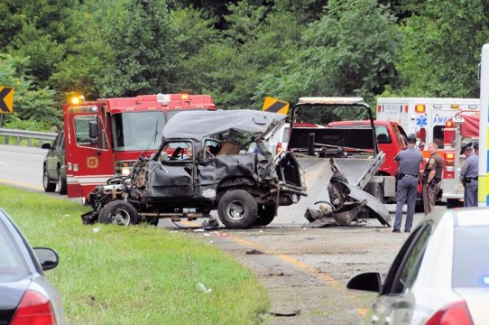 Name:  I-77-accident-Carroll-County--18--JPG_zps500125ca.jpg
Views: 21
Size:  110.5 KB