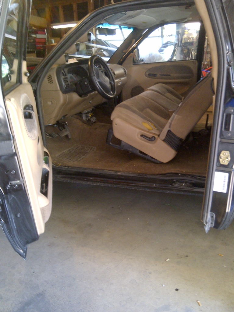 Name:  1floorseatremoval.jpg
Views: 43
Size:  572.2 KB