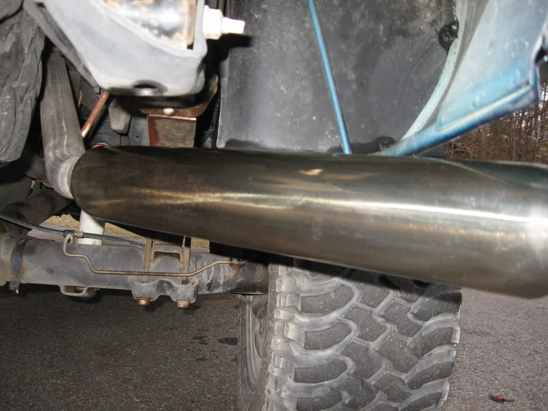 Name:  exhaustontrucklookingbad003.jpg
Views: 31
Size:  82.4 KB
