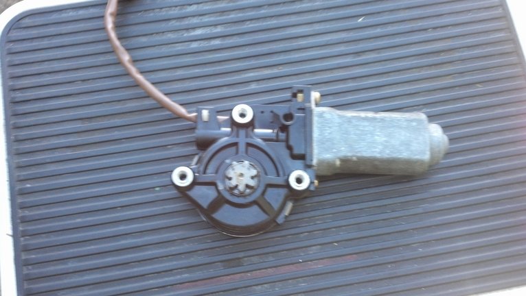 Name: photobucket-2176-1346544149031.jpg
Views: 1325
Size: 64.1 KB