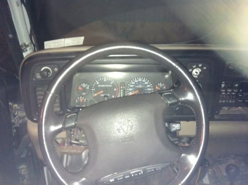 2001 dodge ram 1500 steering wheel size