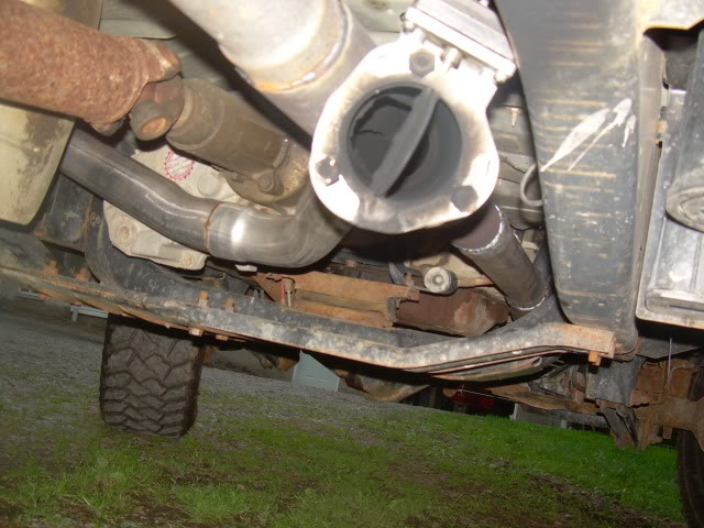Name:  trucks002.jpg
Views: 37
Size:  103.9 KB