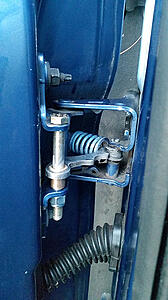 DIY replacement of the door position pawl-qxicbzp.jpg