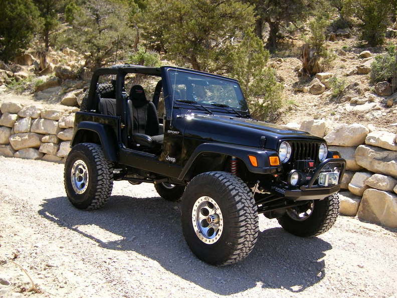 2004 Black Jeep Wrangler Sport  