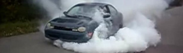 Tire Shredding Tuesdays: 1st gen Neon is ugly – but does nasty burnouts