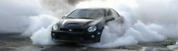 Tire Shredding Tuesdays: Epic Dodge Neon SRT4 burnout in competition