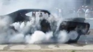Tire Shredding Tuesday: Plymouth Duster Shows How a Burnout is Done