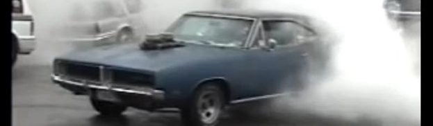 Tire Shredding Tuesday: 1969 Dodge Charger Smokes the Tires for Two and a Half Minutes