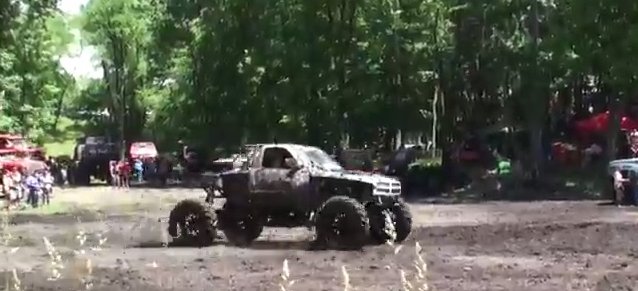 Muddy Monday: 2g Ram Mud Racer in Action