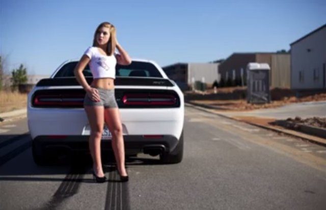 Worlds Quickest Manual Hellcat and a Hot Girl