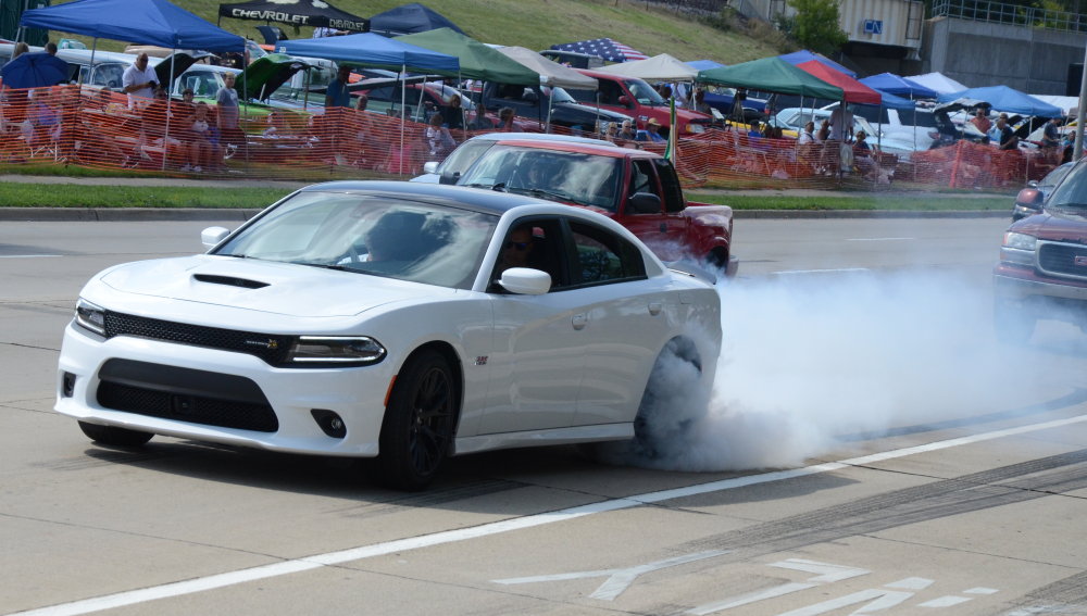 Hellcat Charger burnout on Woodward