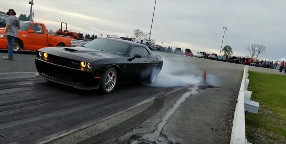 Dodge Challenger Hellcat Burnout