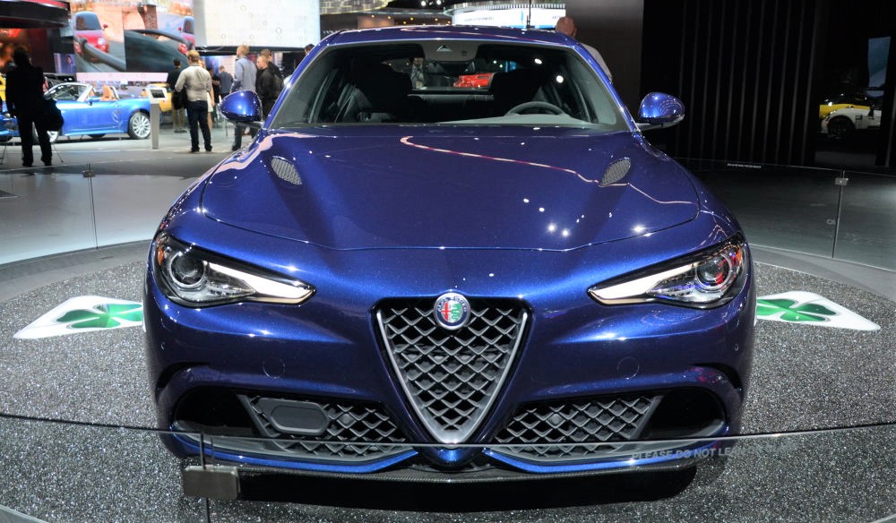 Giulia Low Front