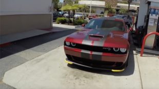 YouTuber Beats Hellcat with Scat Pack