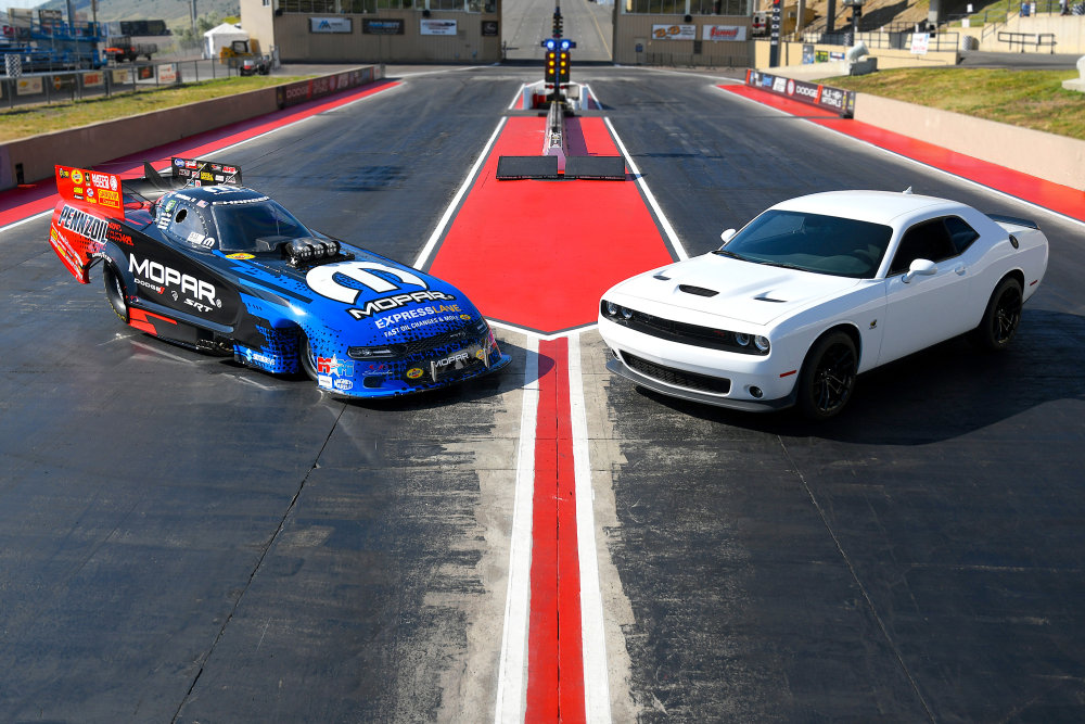 Challenger Scat Pack 1320 and Charger Hellcat Funny Car