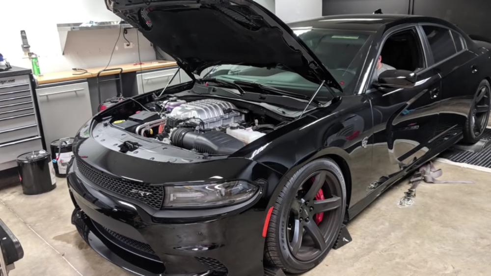 Ford lover's Dodge Charger Hellcat