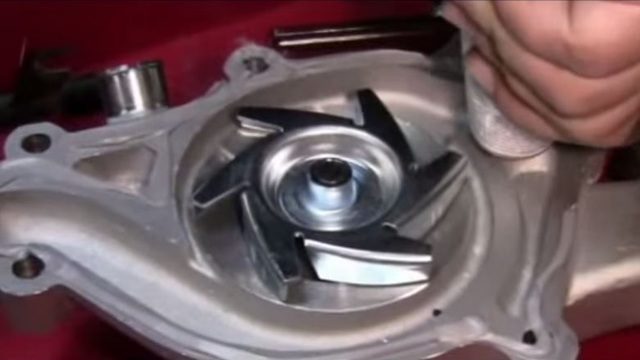 Dodge Ram 1994-2001: How to Replace Water Pump