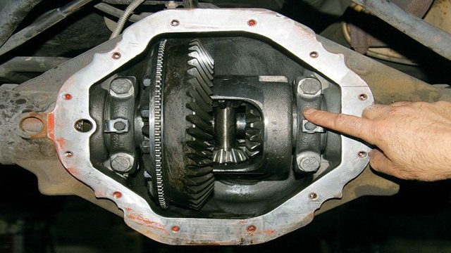 Dodge Ram 2002-2008: How to Replace Differential Fluid