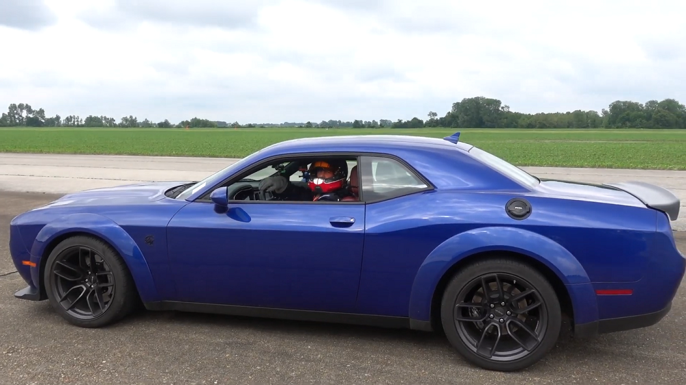 dodgeforum.com Dodge Challenger Hellcat Redeye Goes Flat Out Through an Airplane Graveyard