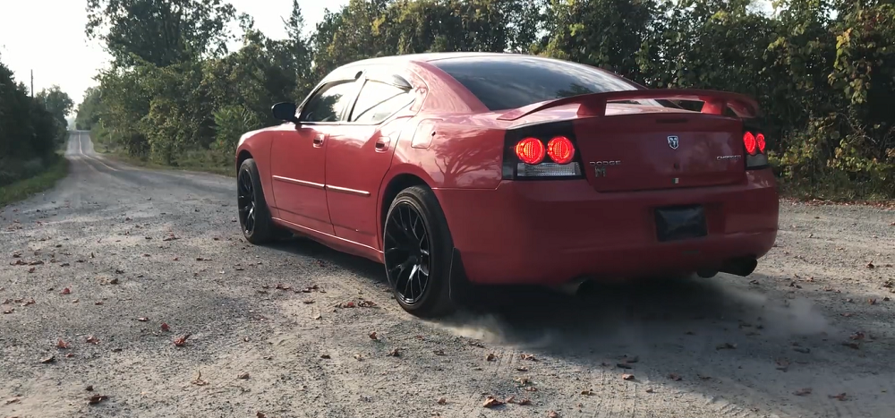 dodgeforum.com Dodge Charger SXT Can't Burn Out, But It Can Piss Off