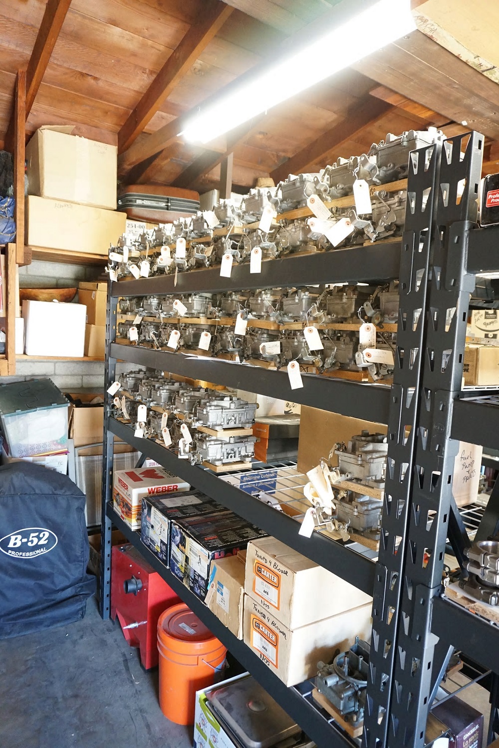 dodgeforum.com Treasure Trove of Original Hemi Engine Parts