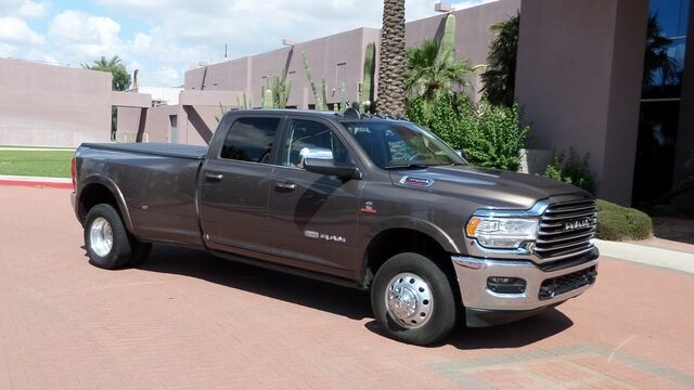 A Closer Look at the RAM 3500 Laramie Longhorn Crew Cab 4×4 Long Box