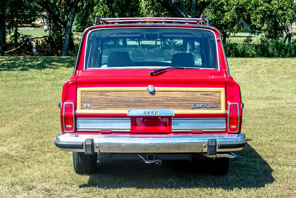 dodgeforum.com Yes, Somebody Put a Hellcat Engine in a Classic Jeep Grand Wagoneer