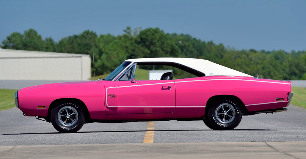 1970 Dodge Charger panther pink with white vinyl top