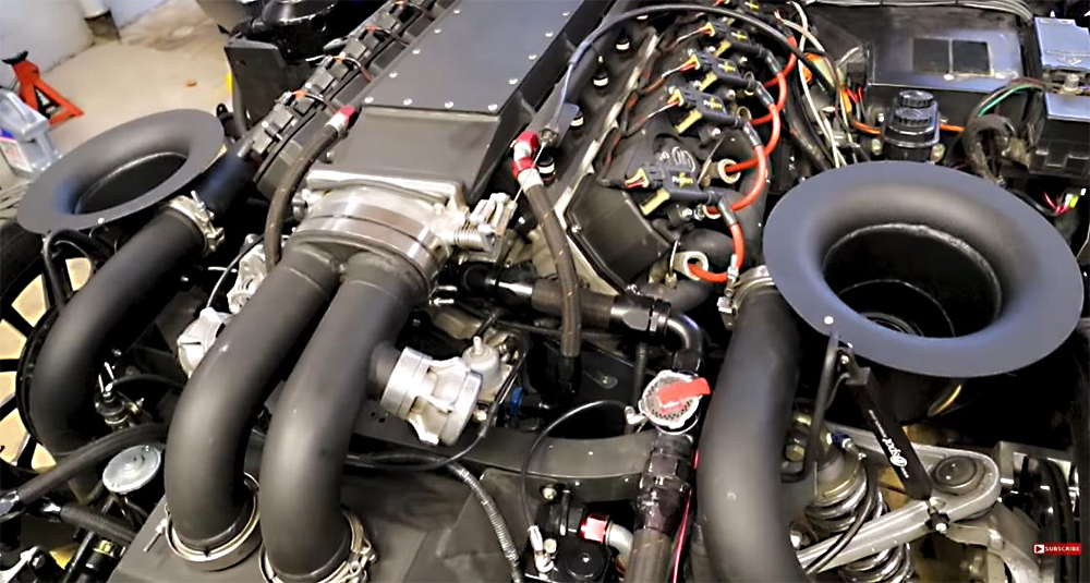 Twin Turbo Dodge Viper with over 3,000 crank horsepower