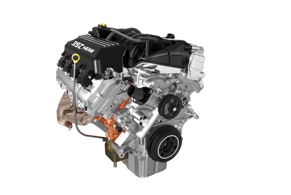 6.4-liter Crate HEMI® V-8 engine (Part # 68303090AA) is rated at