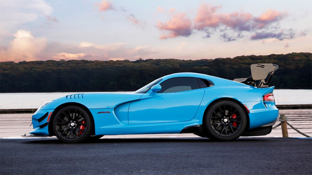 Blue Dodge Viper ACR Classic V10 Sports Car Discontinued in 2016 by Fiat Chrysler America