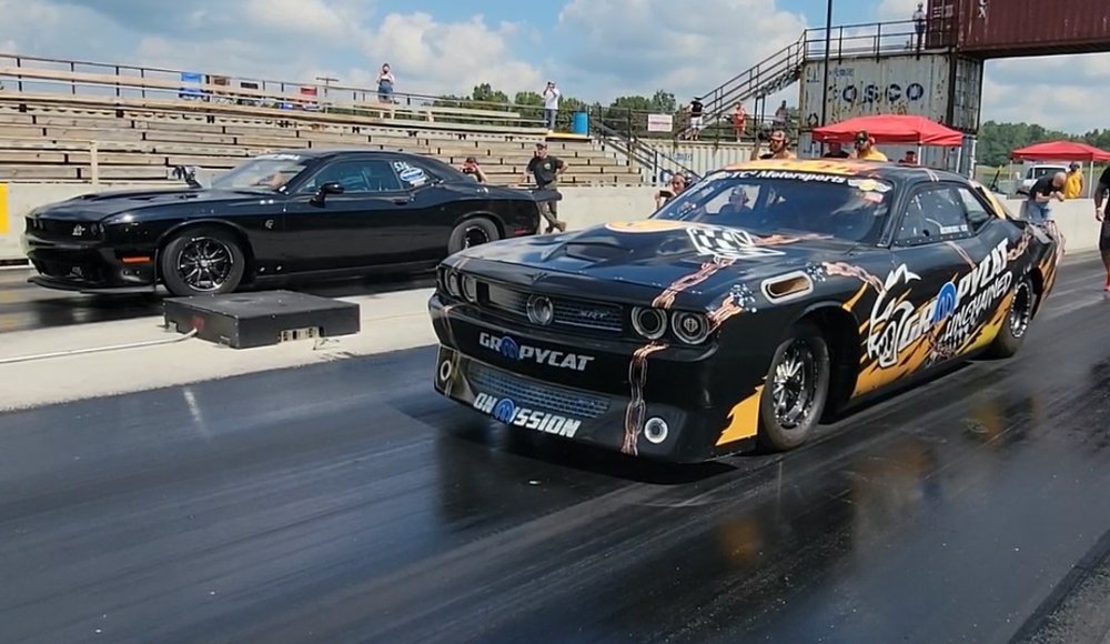 GRMPYCAT Dodge Challenger SRT Hellcat