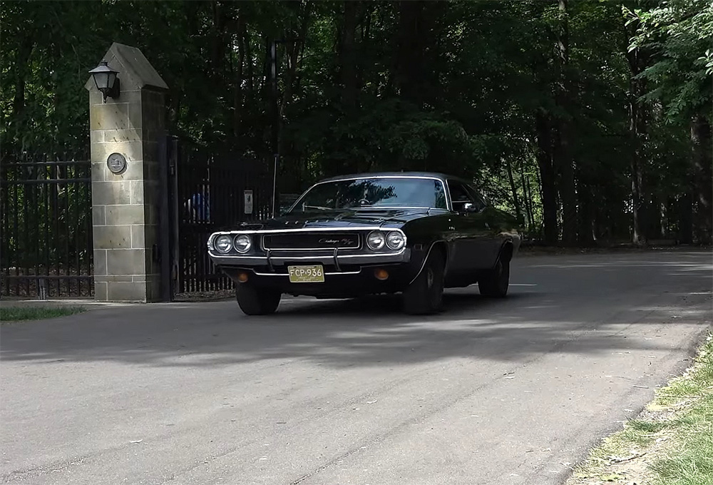 Black Ghost 1970 Dodge Challenger 426 Hemi