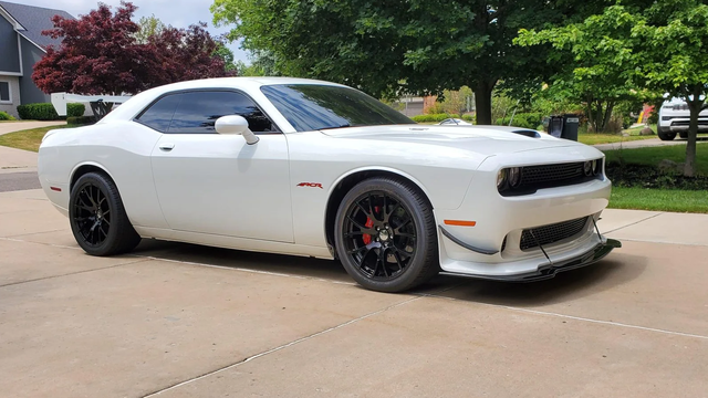 Someone Put A Viper V10 Under The Hood of a Challenger
