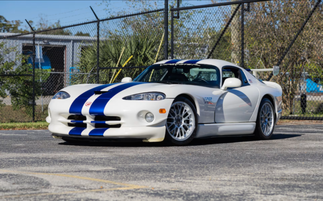 1998 Dodge Viper GTS-R