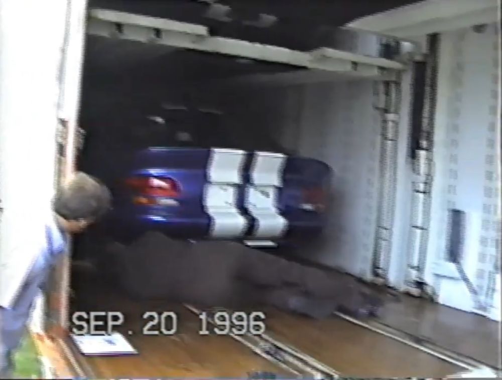 VIDEO: Taking Delivery of a New Viper GTS in 1996